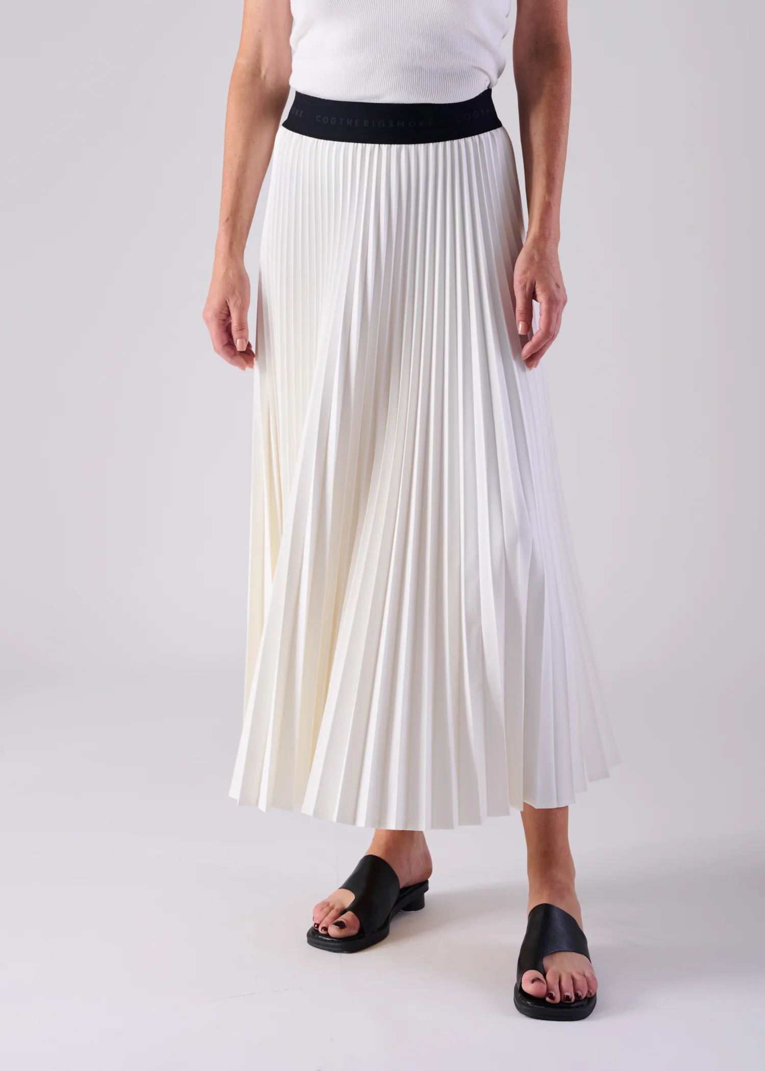 13 NESSA ACCORDION PLEATED SKIRT / OPAQUE TWILL - C14