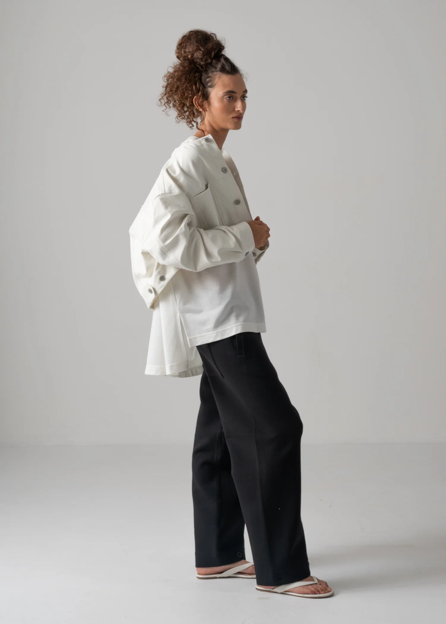 16 NIKKI COLLARLESS JACKET / HYPER DENIM JERSEY - C14 - Image 2