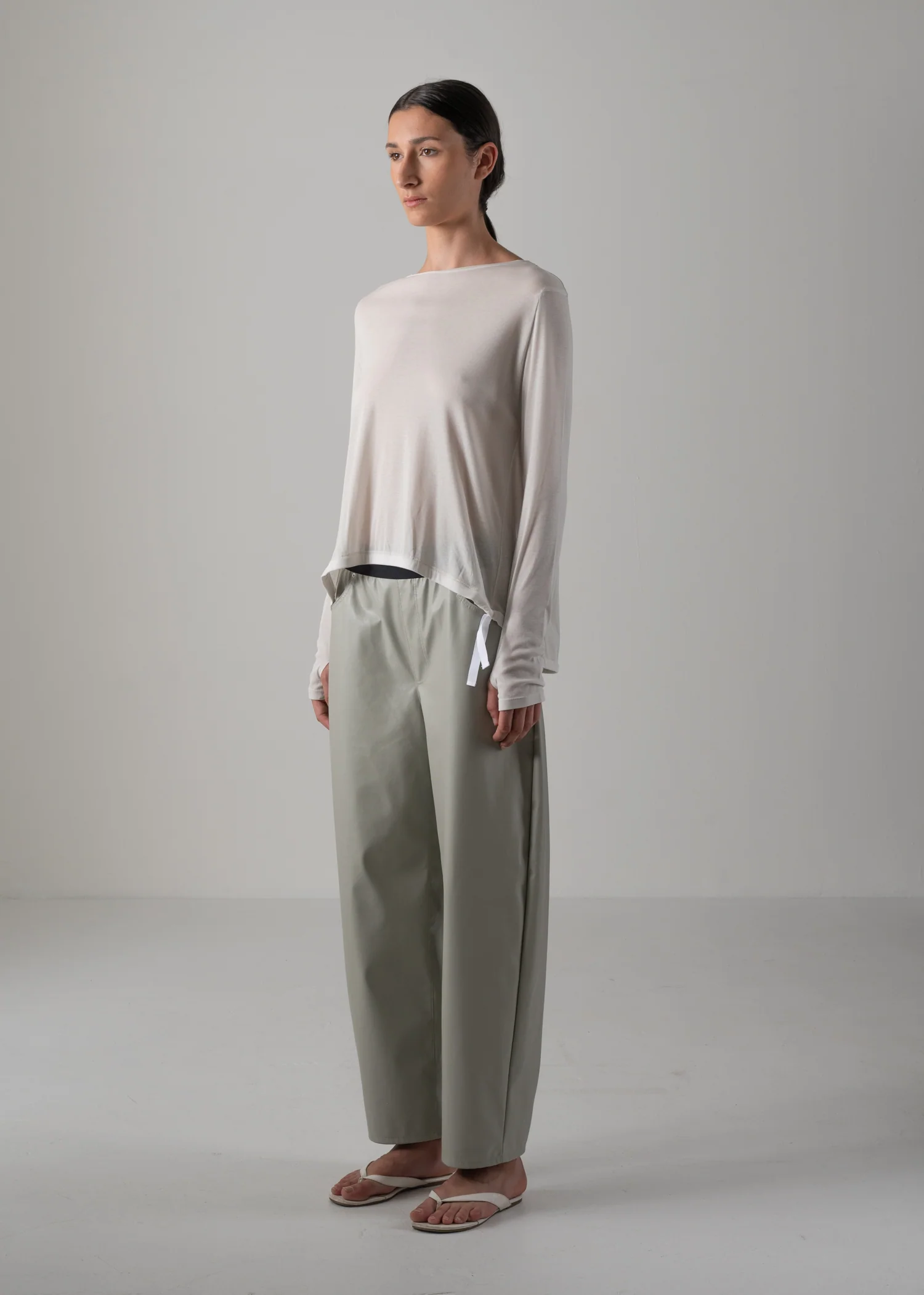 27 NOEL BARREL TROUSERS / VEGAN LEATHER - C14 - Image 4