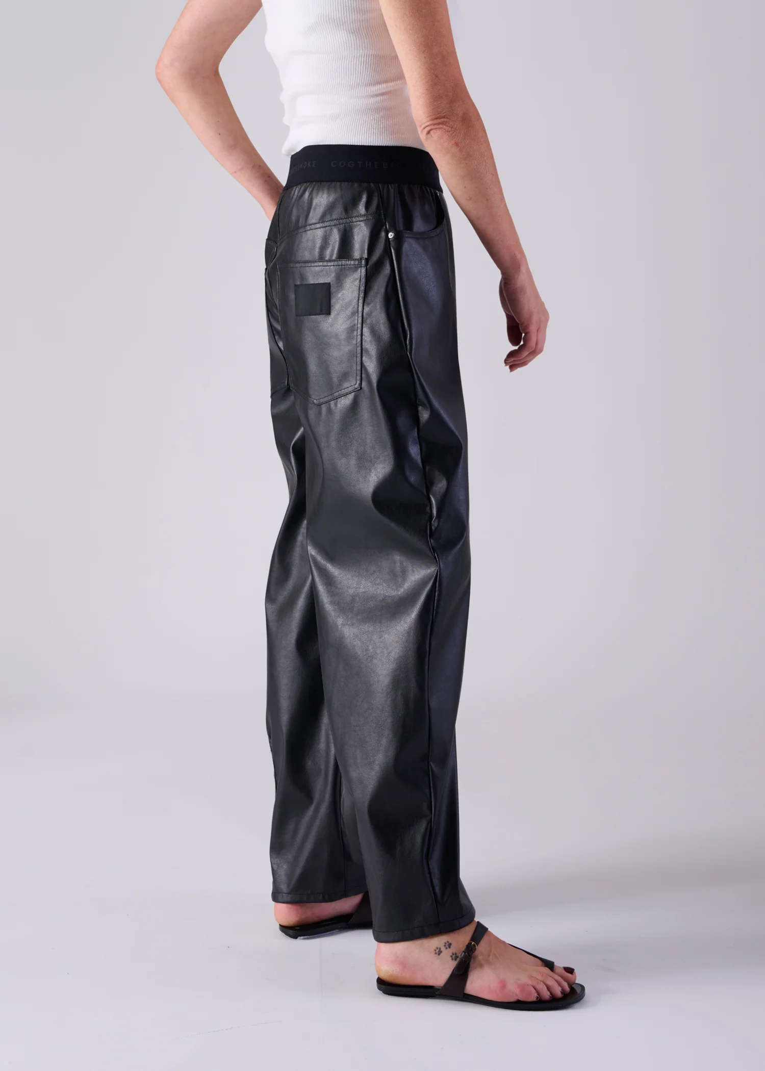 27 NOEL BARREL TROUSERS / VEGAN LEATHER - C14 - Image 7