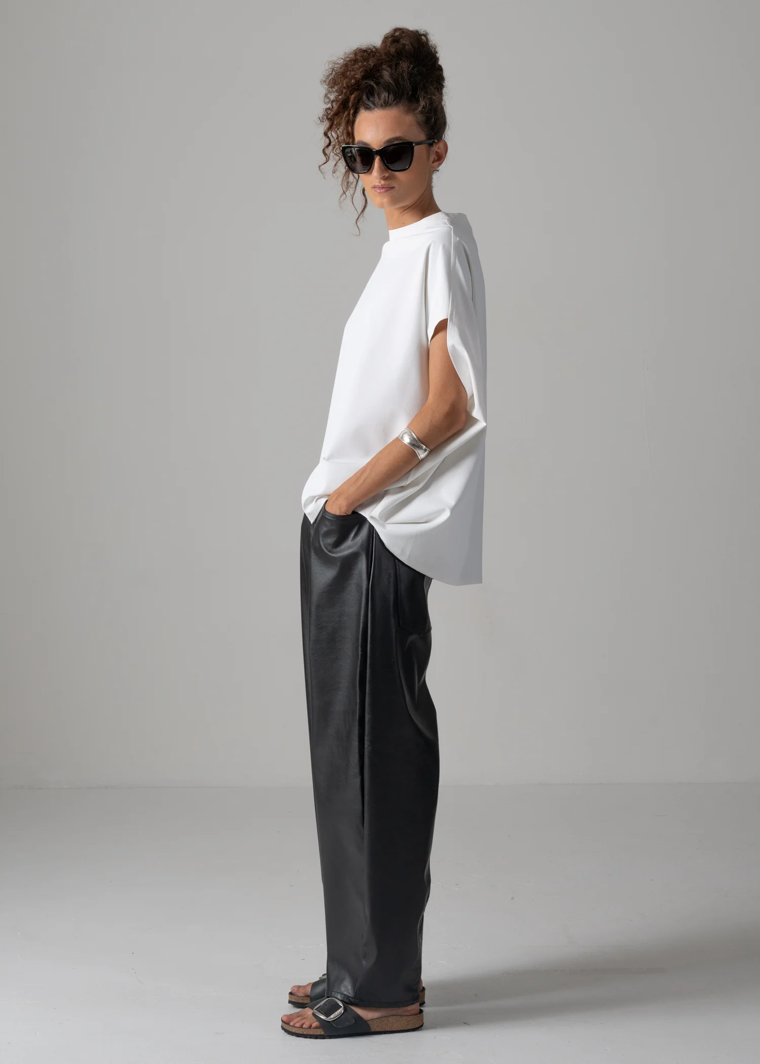 27 NOEL BARREL TROUSERS / VEGAN LEATHER - C14 - Image 9